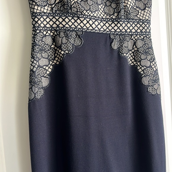 EUC Antonio Melani dark Navy blue & nude 
Sheath Dress size 2 - Picture 4 of 7